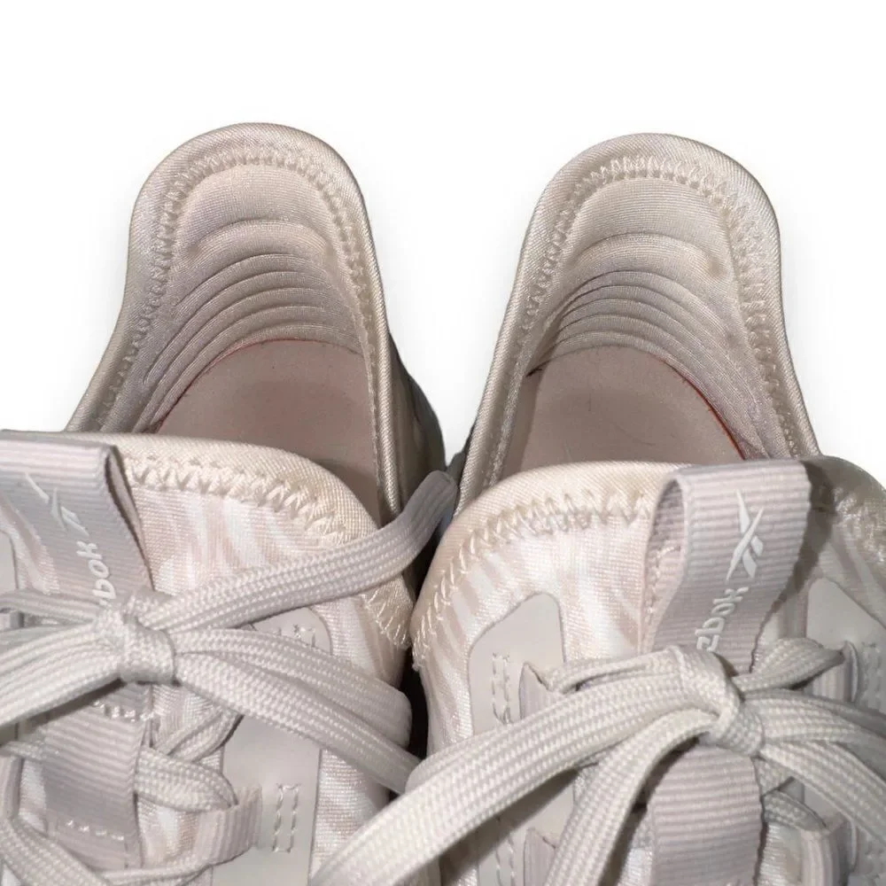 Reebok Daily Fit DMX Athletic‎ Performance Sneakers Beige GY3185 Women's 8.5